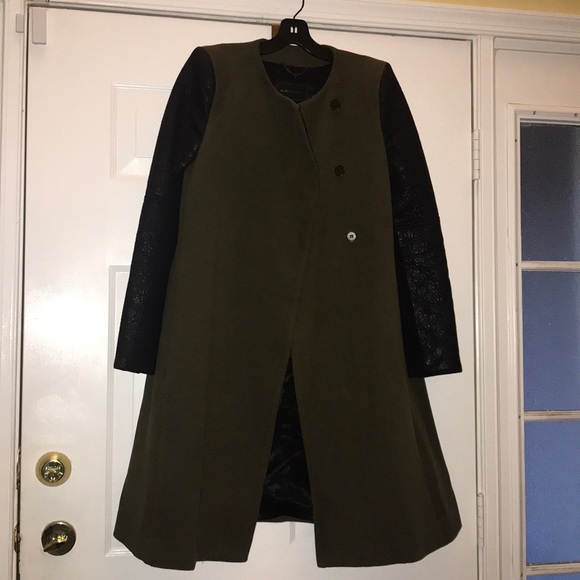 BCBGMAXAZRIA OLIVE leather sleeve coat